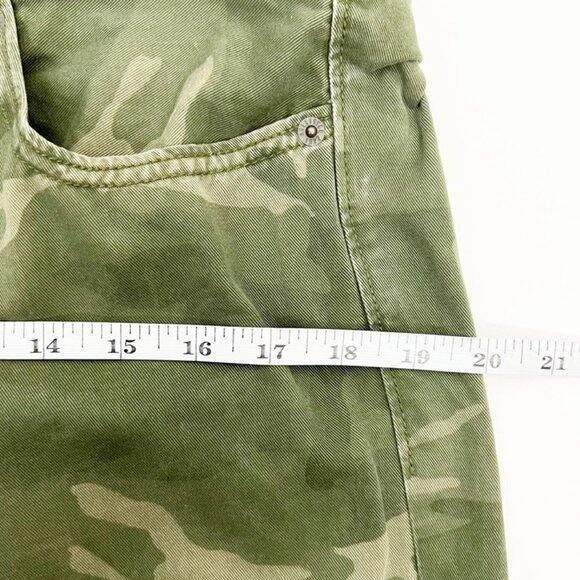 Hollister Button-Fly Slim Straight Leg Camouflage Jeans. Green. 32 x 34 - Picture 9 of 15